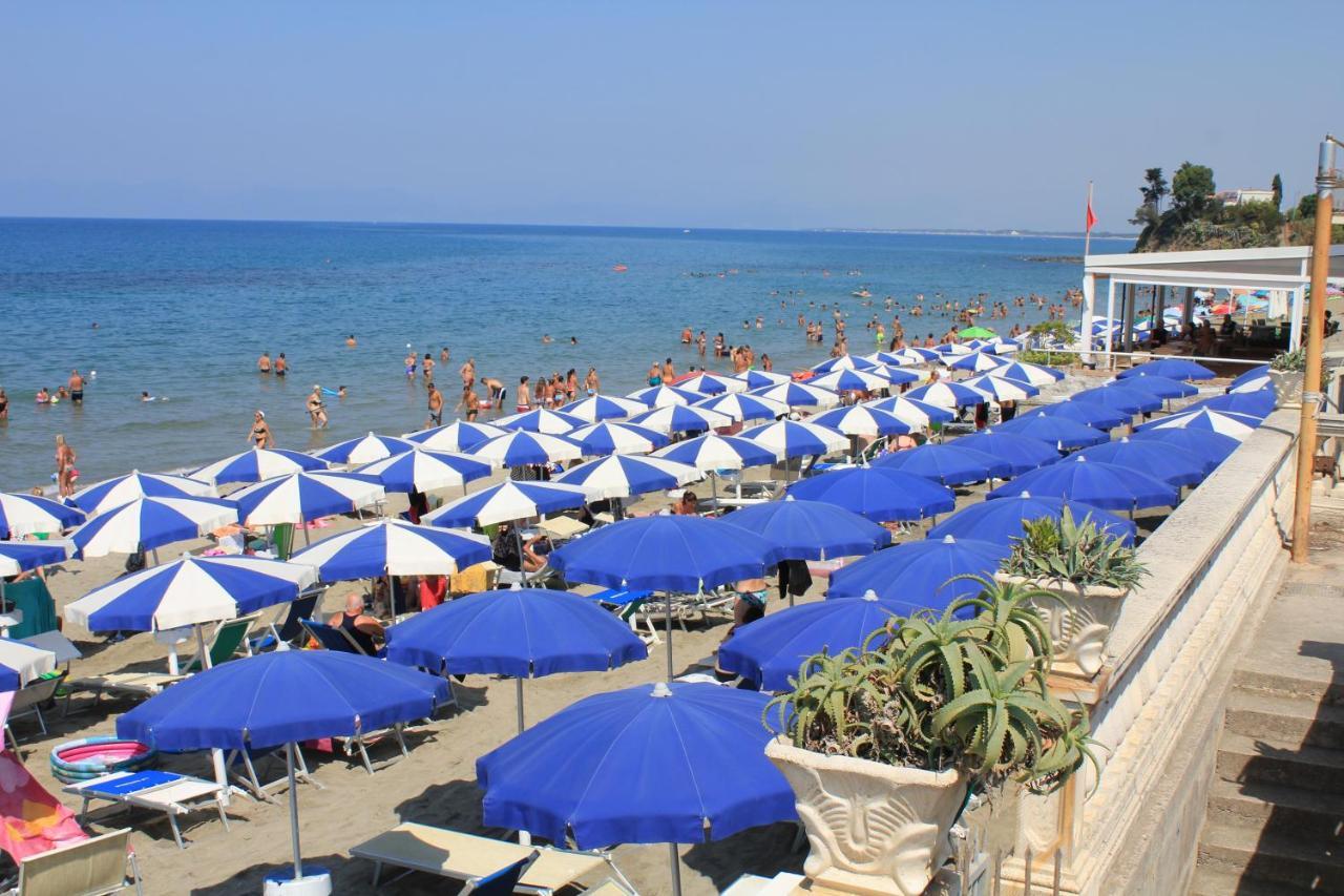 Hotel Residence La Darsena Agropoli Exterior photo