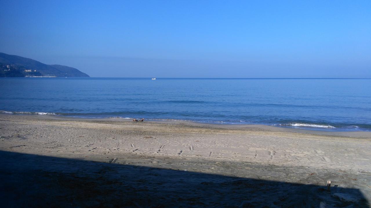 Hotel Residence La Darsena Agropoli Exterior photo
