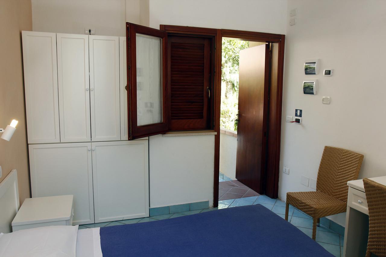 Hotel Residence La Darsena Agropoli Exterior photo
