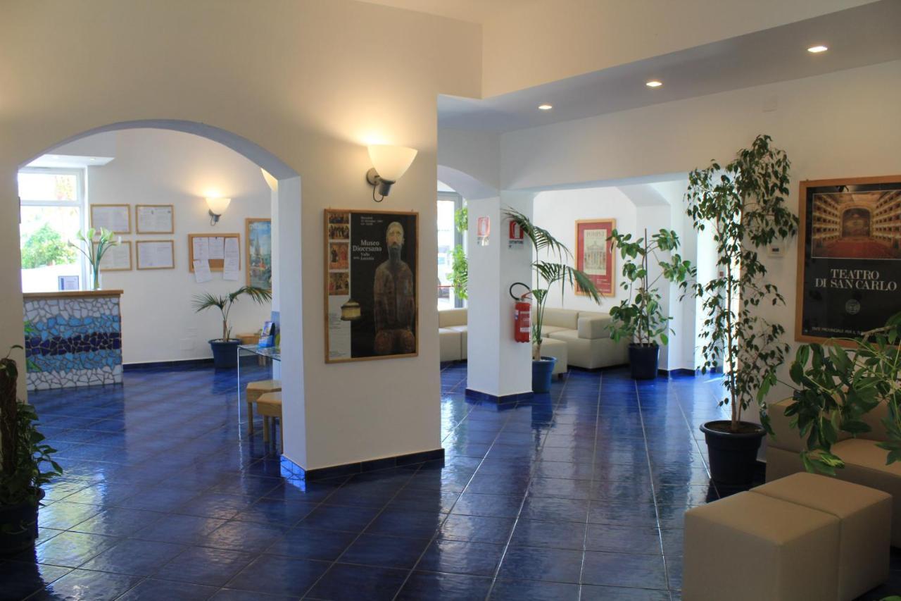 Hotel Residence La Darsena Agropoli Exterior photo